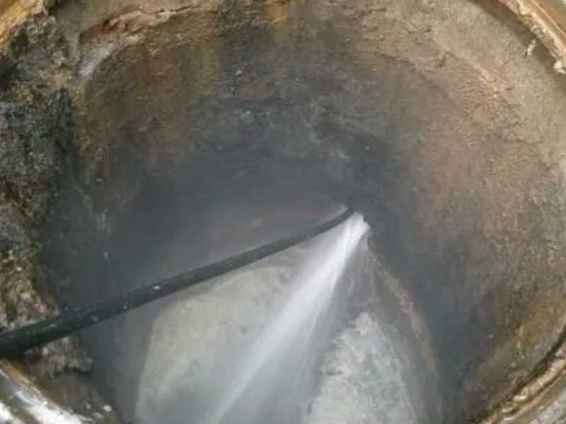 东城区广渠门附近厕所打捞不通不收费