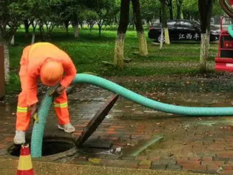 东莞东城周屋化粪池清理地下排污管道疏通 下水道清理