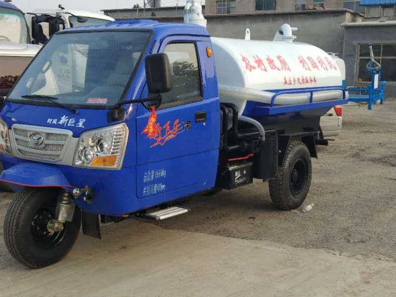 北京东城区专业清掏化粪池抽粪吸粪车抽污水，市政管道清淤疏通