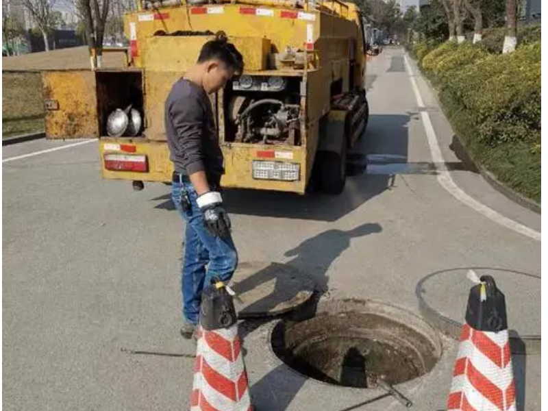 东莞东城金源花园疏通马桶价格 疏通管道不通不收费